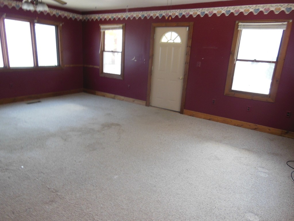 6 Main Street Chester, MA 01011 - Photo 5 of 10 Gallery Image 5