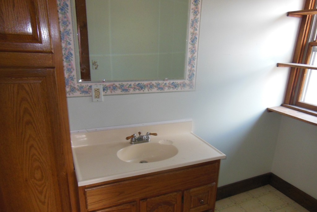 6 Main Street Chester, MA 01011 - Photo 6 of 10 Gallery Image 6
