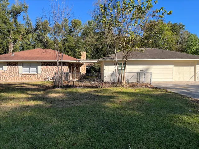 $1,975 | 2402 Fawnwood Lane, Spring, TX 77386