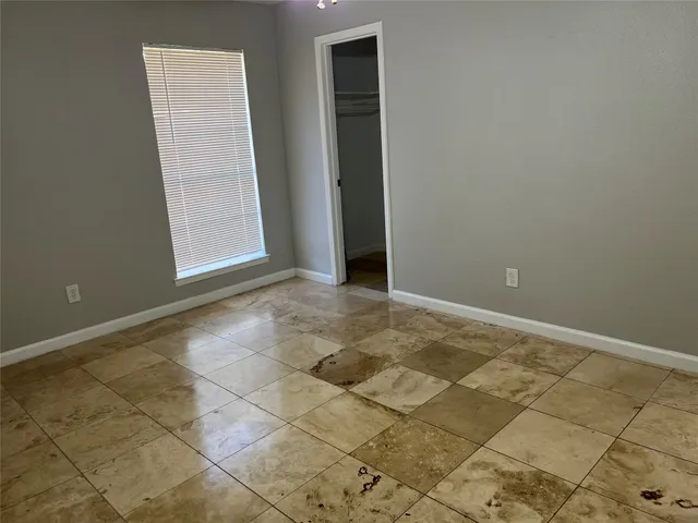 $1,975 | 2402 Fawnwood Lane, Spring, TX 77386