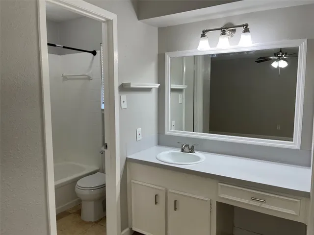 $1,975 | 2402 Fawnwood Lane, Spring, TX 77386