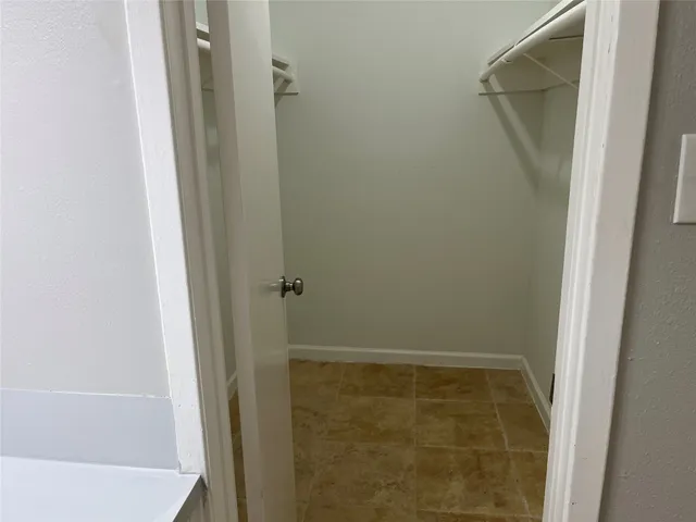 $1,975 | 2402 Fawnwood Lane, Spring, TX 77386