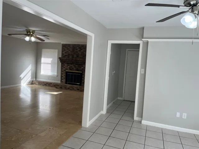 $1,975 | 2402 Fawnwood Lane, Spring, TX 77386