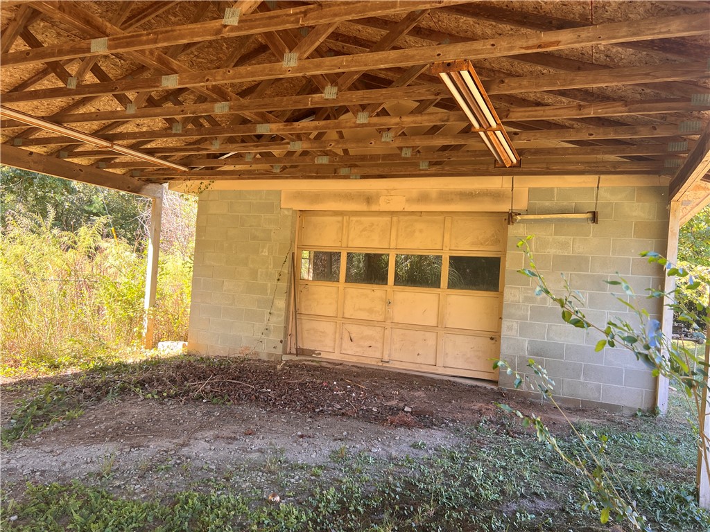 770 N Road Iva, SC 29655 - Photo 9 of 48 Garage Workshop