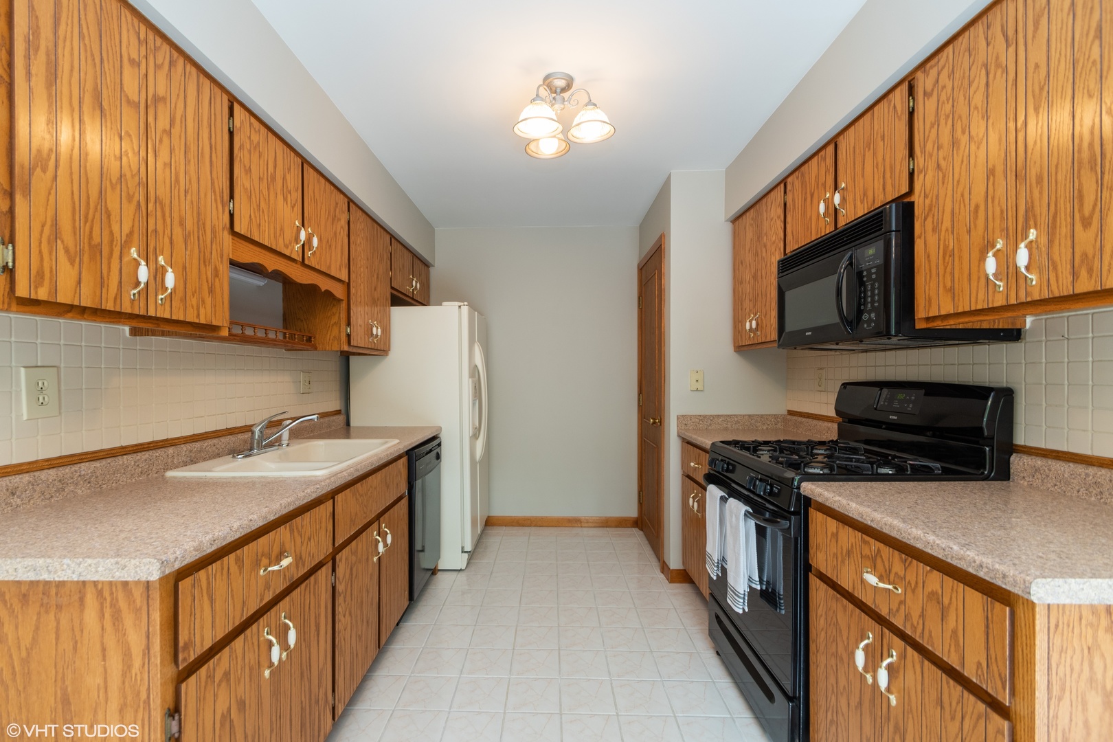 765 Bon Terre Road New Lenox, IL 60451 - Photo 6 of 20