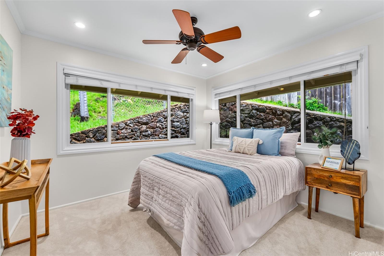 1350 Laukahi Street Honolulu, HI 96821 - Photo 17 of 25 Corner guest bedroom
