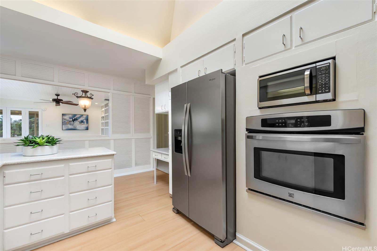 1350 Laukahi Street Honolulu, HI 96821 - Photo 21 of 25 New refrigerator