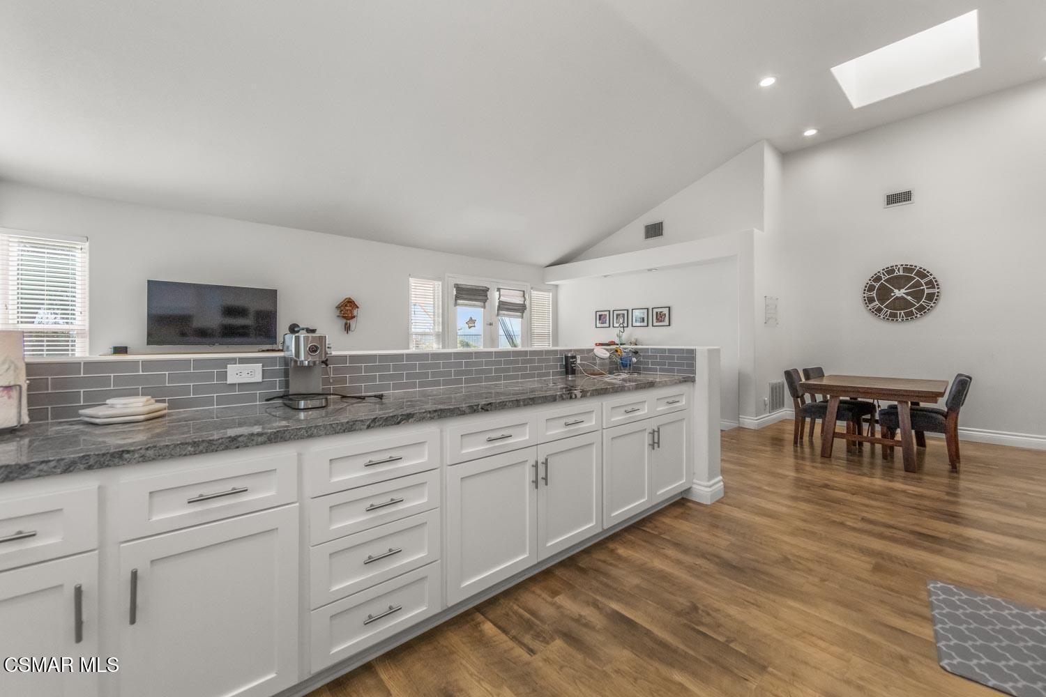 4177 Kingsview Road Moorpark, CA 93021 - Photo 11 of 28 4177 Kingsview-12