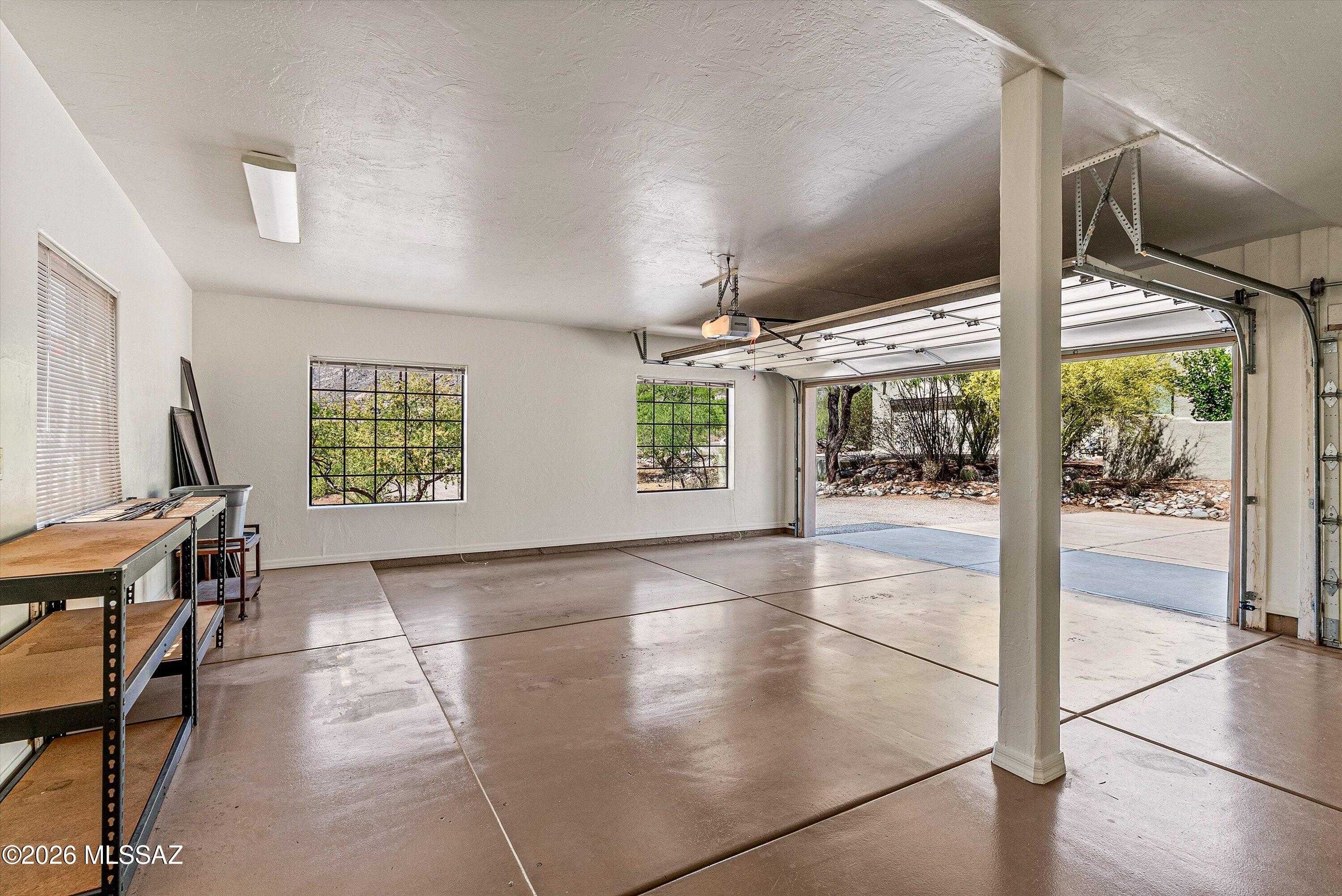 6340 North Valley View Road Tucson, AZ 85718 - Photo 40 of 44 Oversized 3-car garage