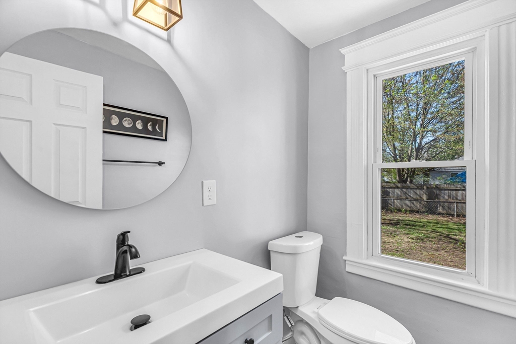 24 Lorimer Street Springfield, MA 01151 - Photo 14 of 42 Gallery Image 14