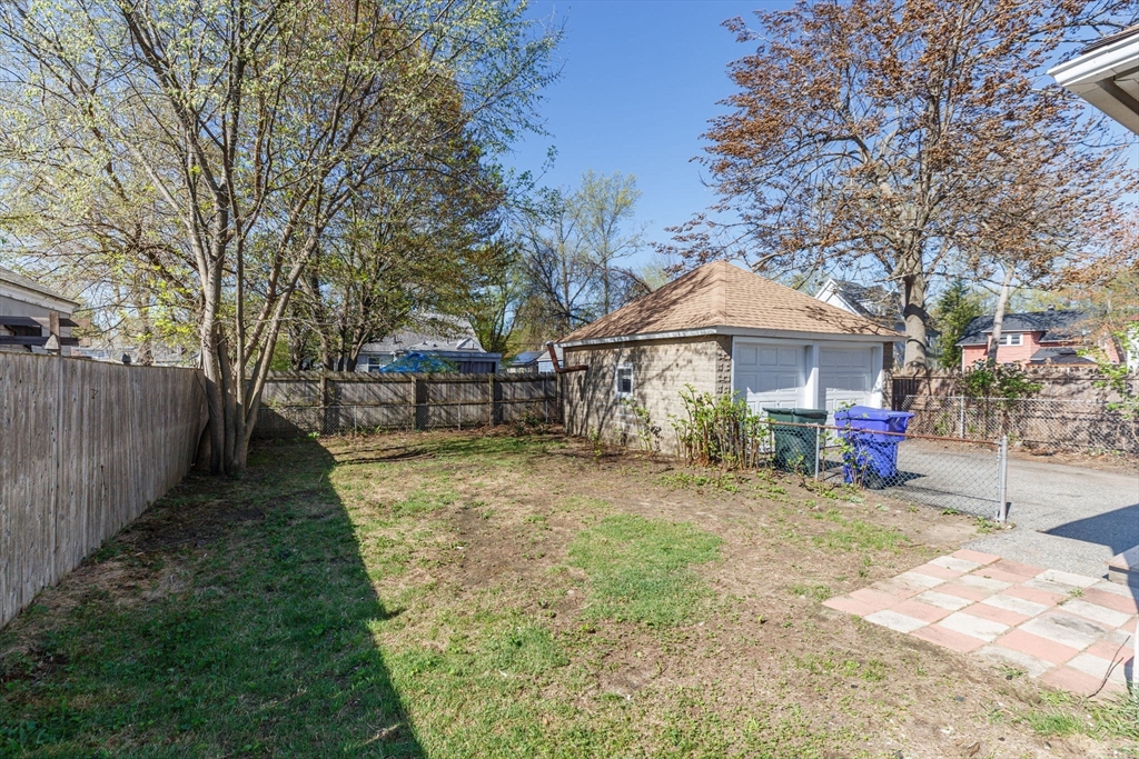 24 Lorimer Street Springfield, MA 01151 - Photo 36 of 42 Gallery Image 36
