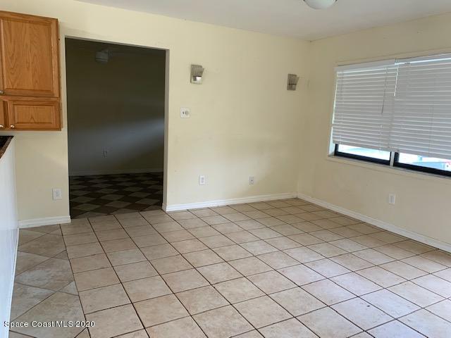 4455 Delespine Road Cocoa, FL 32927 - Photo 5 of 21 Living Room