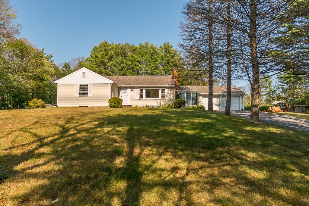 325 Linebrook Road Ipswich, MA 01938 - Photo 3 of 15