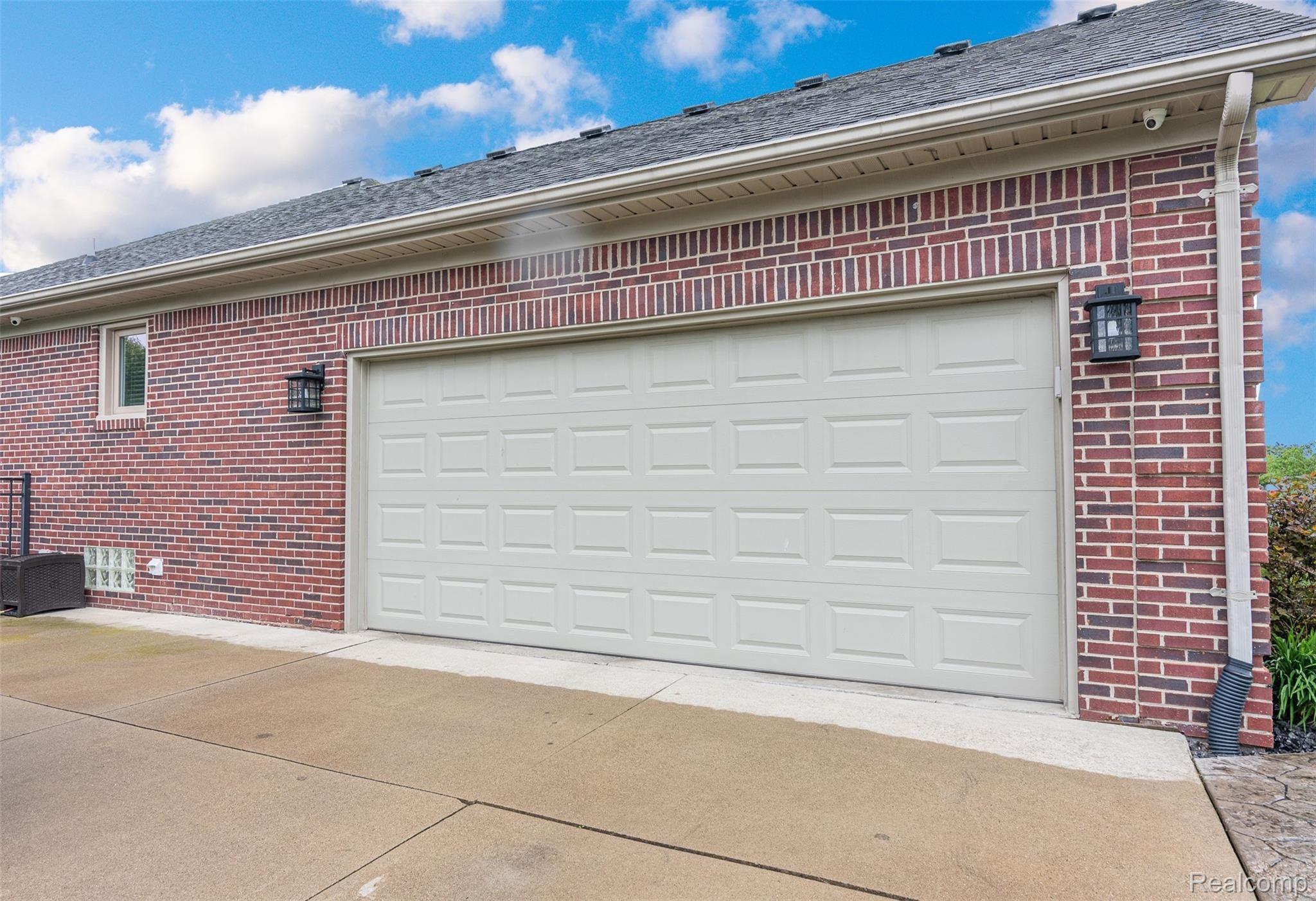 21440 Rome Drive Macomb, MI 48044 - Photo 19 of 62 21440 Rome Dr-20.jpg