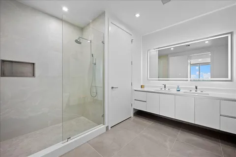 $2,145,000 | 220 Lake Shore Drive, Unit 1207, Lake Park, FL 33403