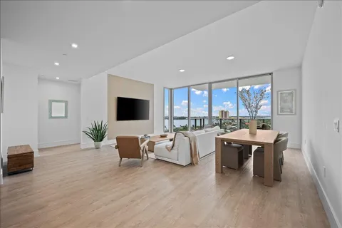 $2,145,000 | 220 Lake Shore Drive, Unit 1207, Lake Park, FL 33403