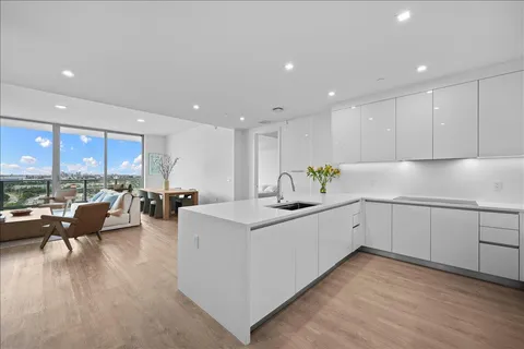 $2,145,000 | 220 Lake Shore Drive, Unit 1207, Lake Park, FL 33403