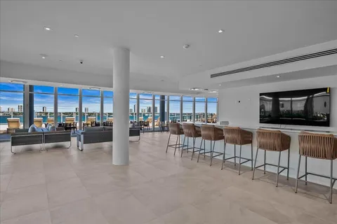 $2,145,000 | 220 Lake Shore Drive, Unit 1207, Lake Park, FL 33403