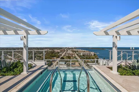 $2,145,000 | 220 Lake Shore Drive, Unit 1207, Lake Park, FL 33403