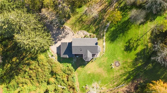 $3,200 | 82 Fowler Road, North Stonington, CT 06359