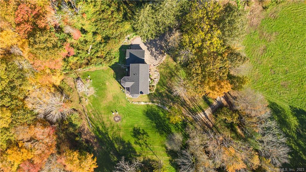 82 Fowler Road North Stonington, CT 06359 - Photo 9 of 36