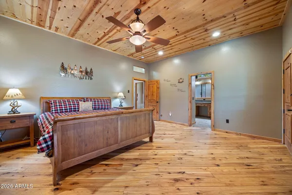 $1,150,000 | 3027 Aspen Road, Unit A, Overgaard, AZ 85933