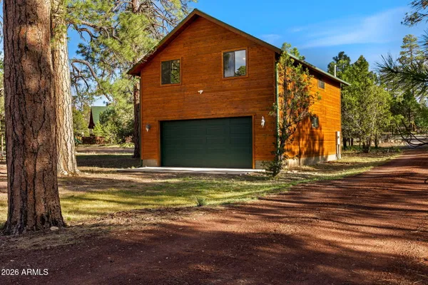 $1,150,000 | 3027 Aspen Road, Unit A, Overgaard, AZ 85933