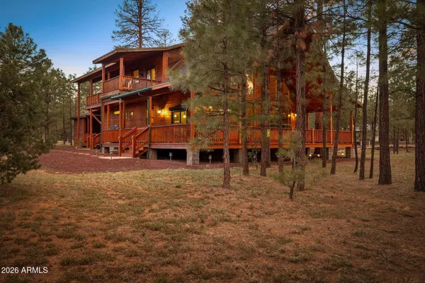 $1,150,000 | 3027 Aspen Road, Unit A, Overgaard, AZ 85933