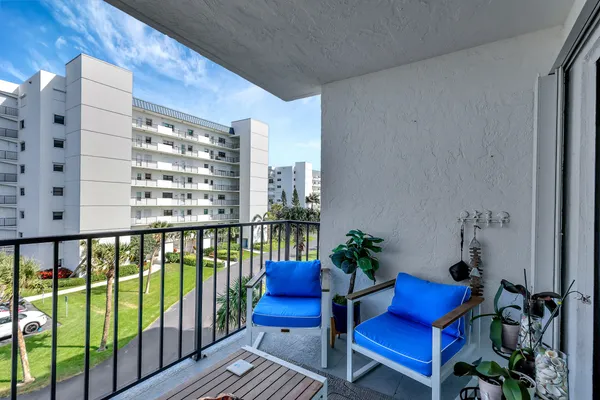 $3,500 | 5163 North Hwy A1A, Unit 418, Fort Pierce, FL 34949