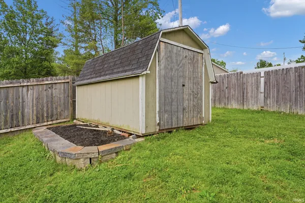 $249,900 | 234 Shawnee Drive, Bedford, IN 47421