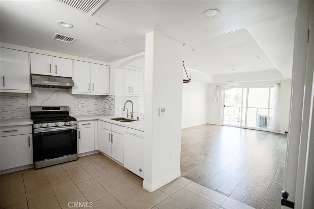 1598 Long Beach, Unit 307 Long Beach, CA 90813 - Photo 14 of 45