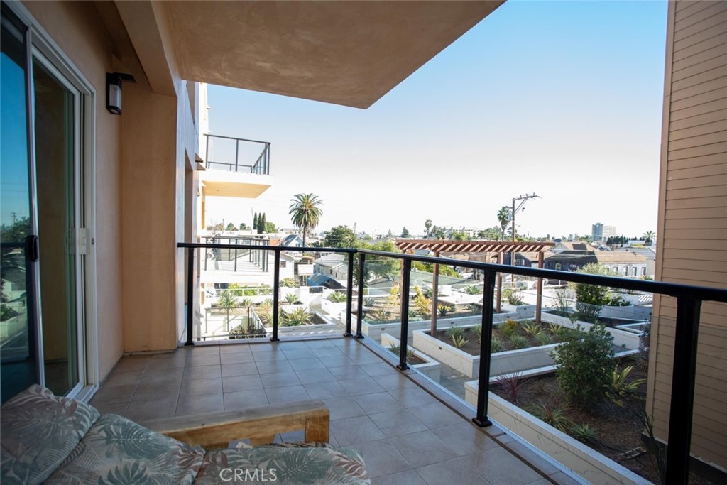 1598 Long Beach, Unit 307 Long Beach, CA 90813 - Photo 23 of 45