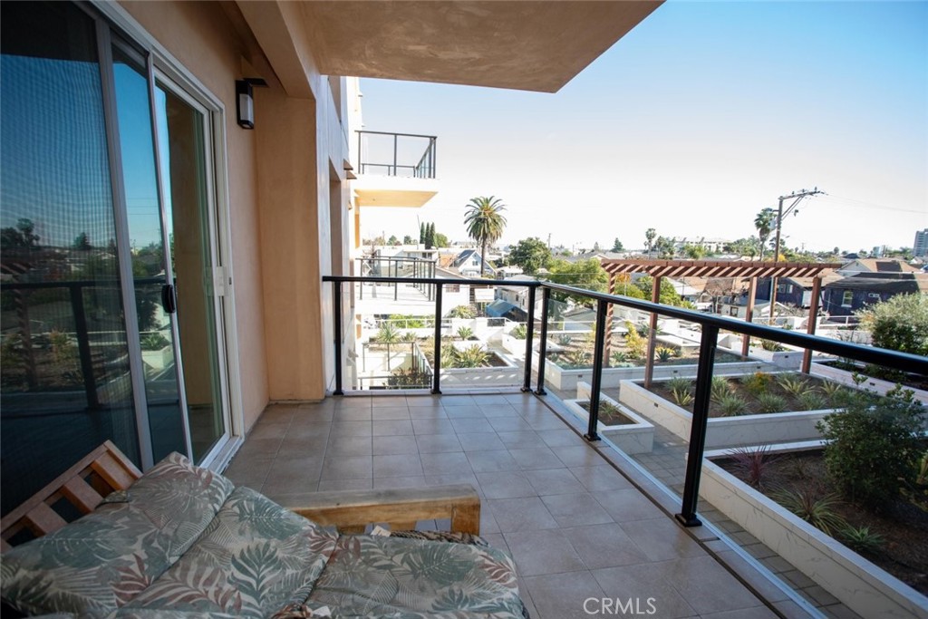 1598 Long Beach, Unit 307 Long Beach, CA 90813 - Photo 25 of 45
