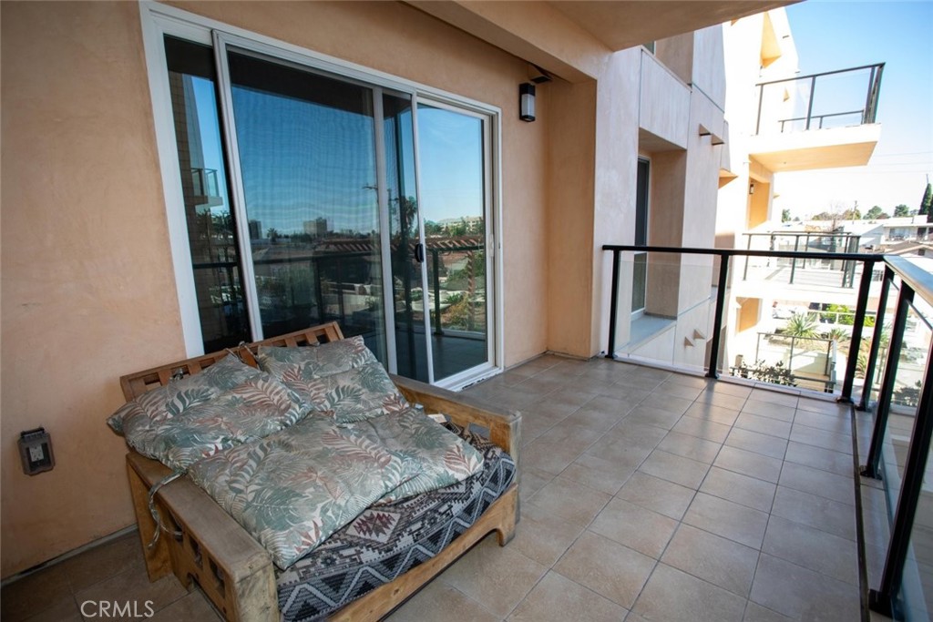 1598 Long Beach, Unit 307 Long Beach, CA 90813 - Photo 26 of 45