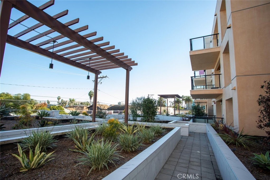 1598 Long Beach, Unit 307 Long Beach, CA 90813 - Photo 34 of 45