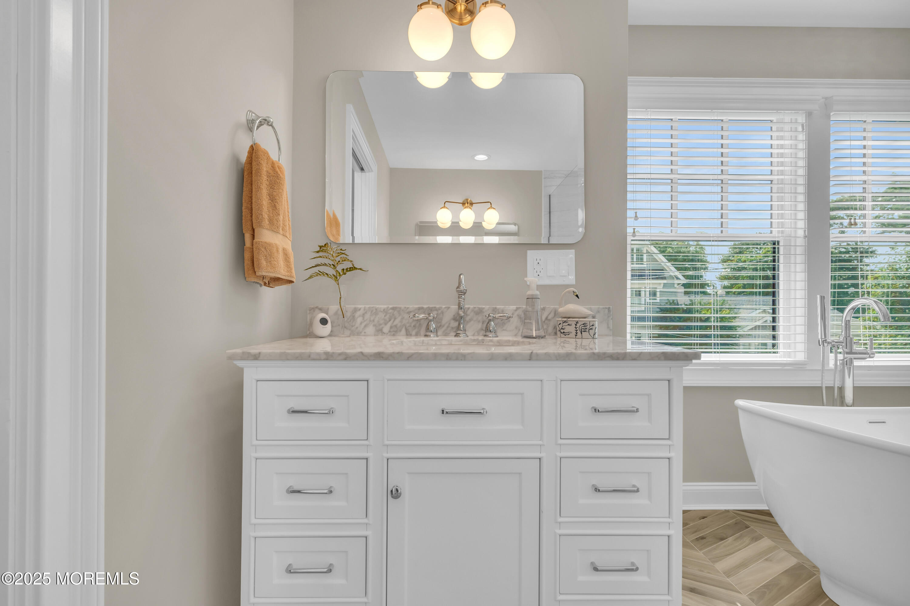 2118 Edgewood Place Spring Lake, NJ 07762 - Photo 16 of 67 MBR BATH single Vanity