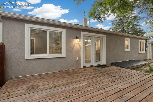 a view of a backyard of a house