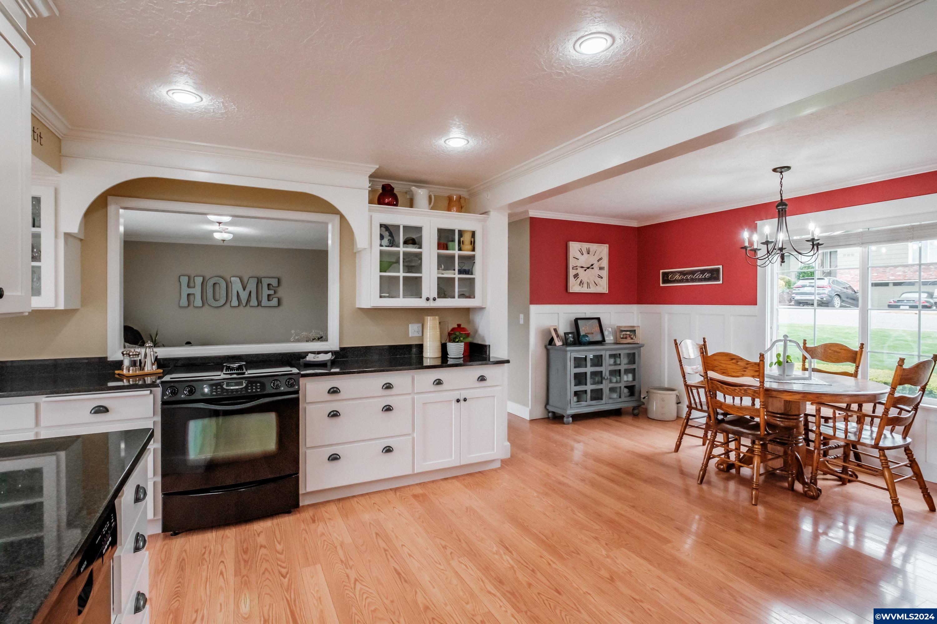219 Northwest Reed Lane Dallas, OR 97338 - Photo 14 of 42