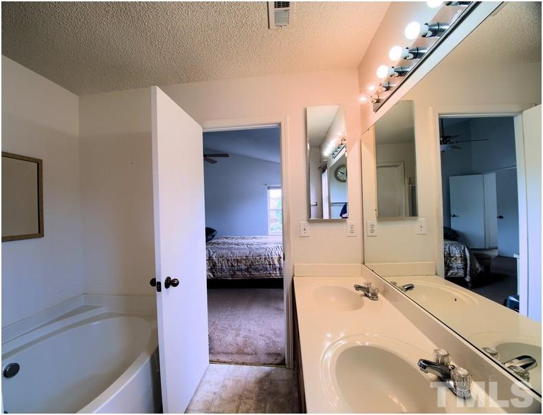 6121 Ricker Road Raleigh, NC 27610 - Photo 16 of 20