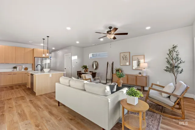 $554,999 | 2111 South Pacific Street, Boise, ID 83705