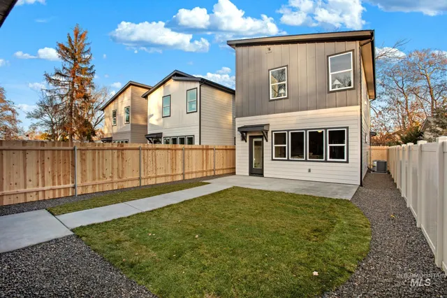 $554,999 | 2111 South Pacific Street, Boise, ID 83705