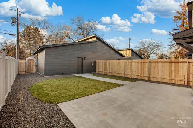 $554,999 | 2111 South Pacific Street, Boise, ID 83705