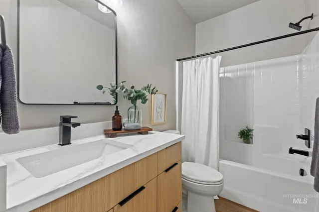 $554,999 | 2111 South Pacific Street, Boise, ID 83705