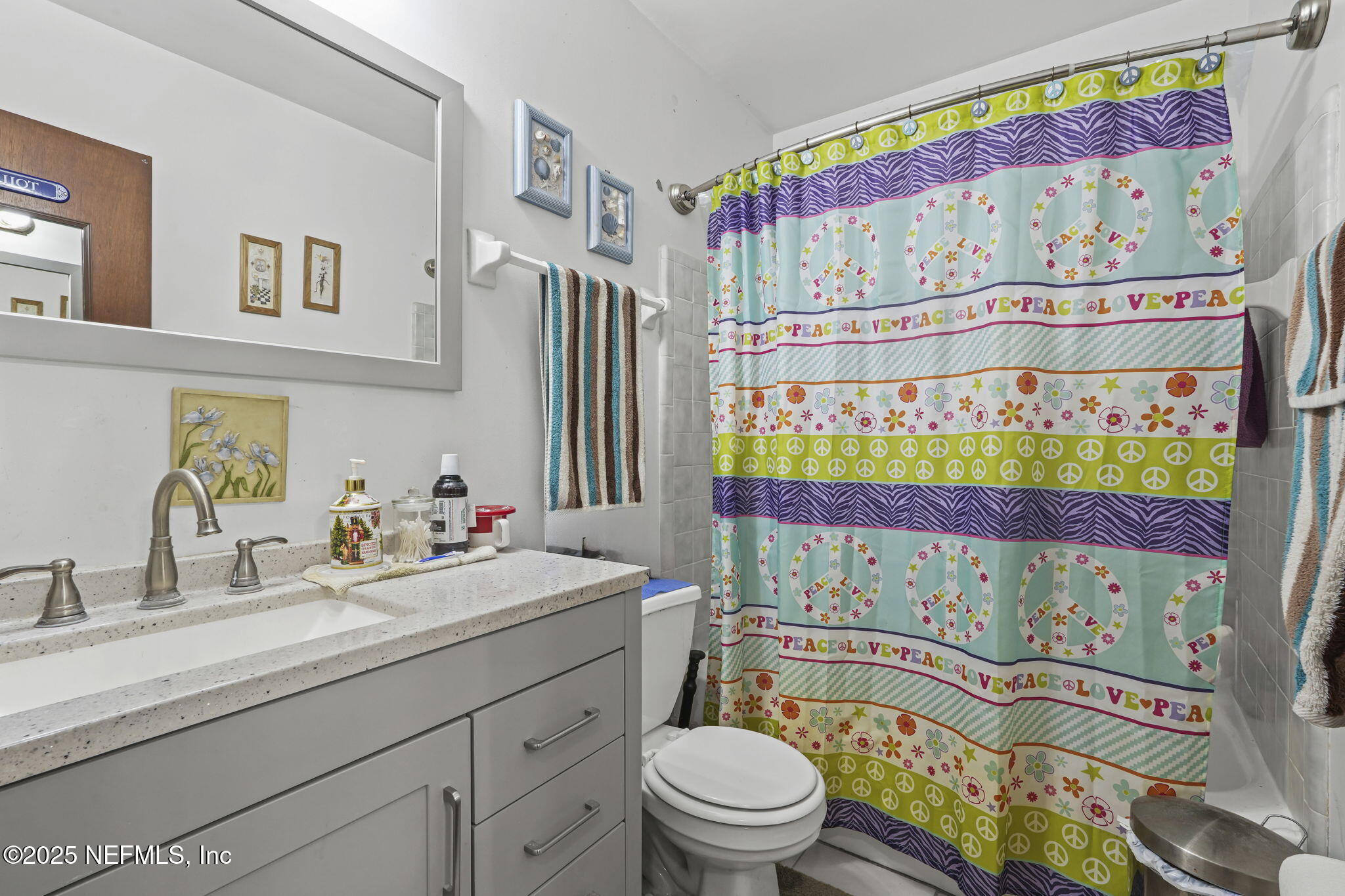 14359 Cedar Island Road North Jacksonville, FL 32250 - Photo 28 of 48 Guests Bath