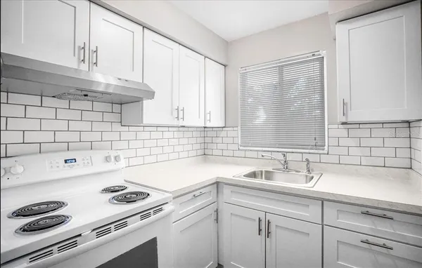 $1,450 | 5991 Fairfield Avenue South, Unit 4, Gulfport, FL 33707