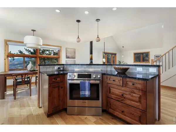 $1,295,000 | 1893 Colard Lane, Lyons, CO 80540