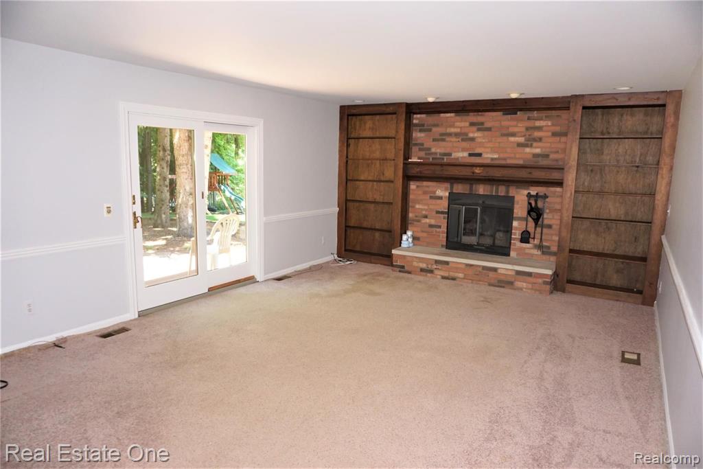872 Ravine Terrace Drive Rochester Hills, MI 48307 - Photo 12 of 18