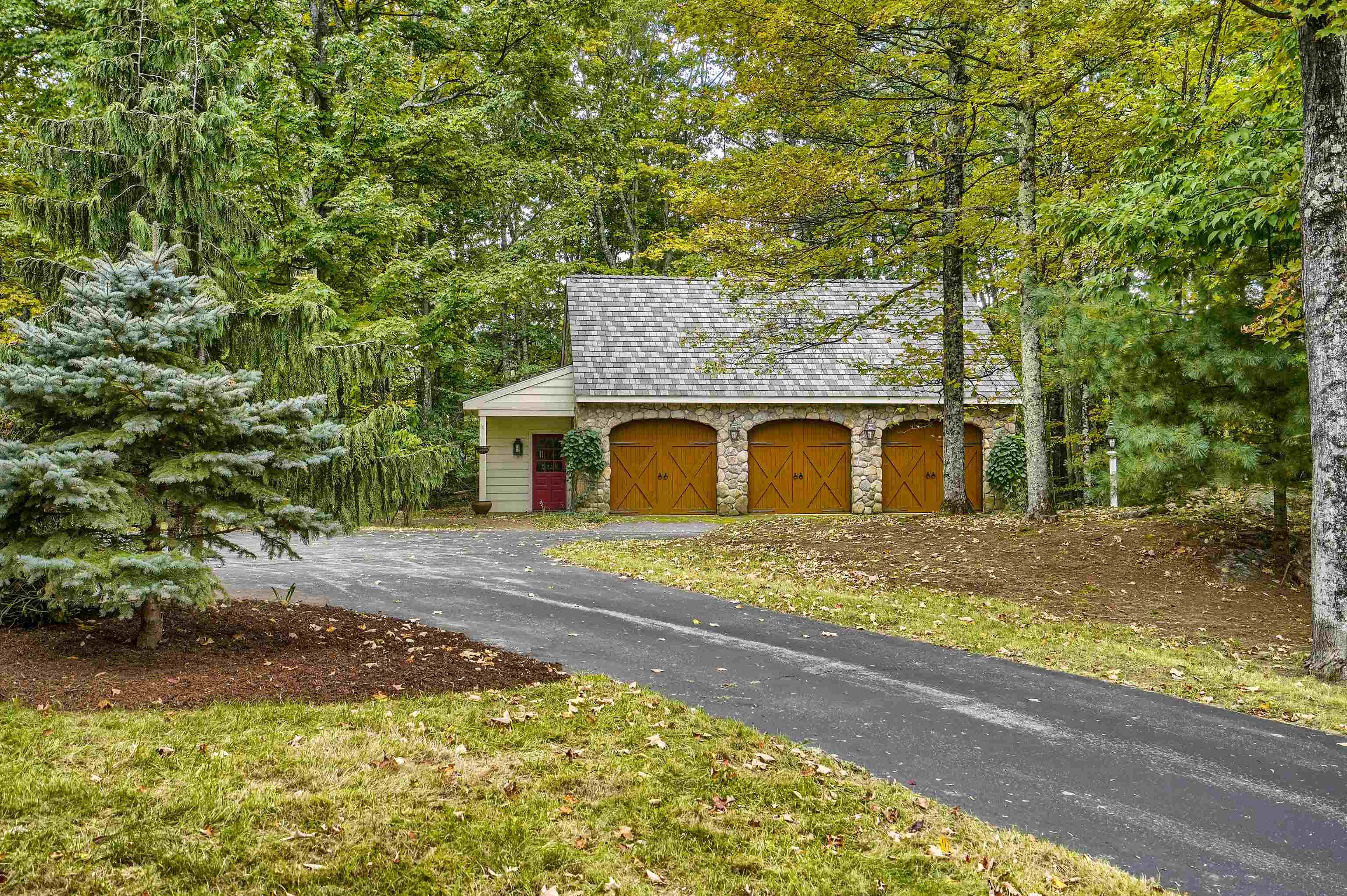 3 Powder Hill Road Bedford, NH 03110 - Photo 6 of 40 Gallery Image 6