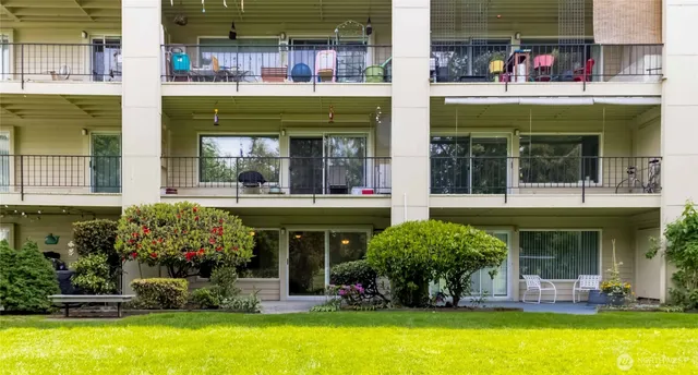 a front view of a retail shops