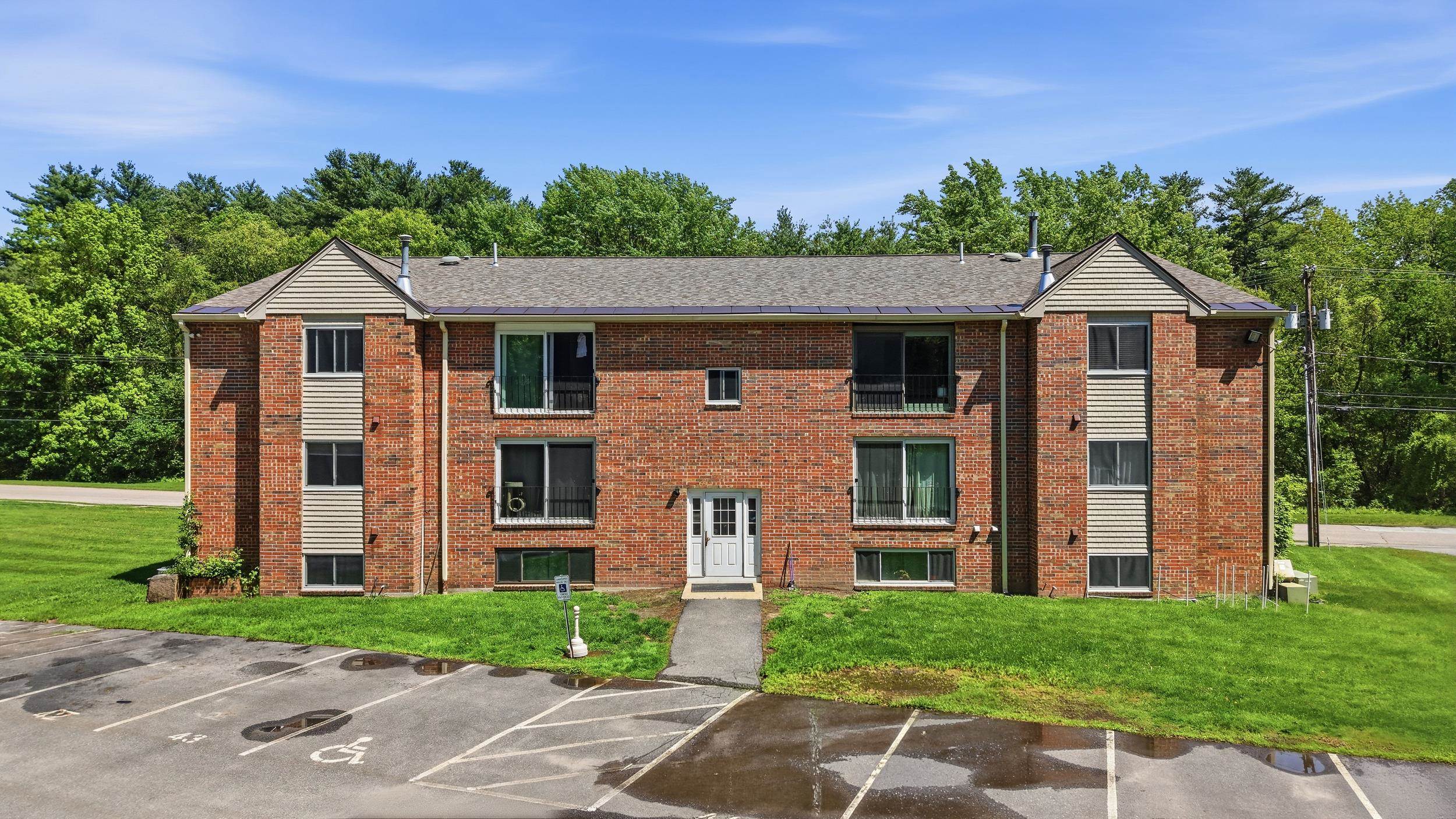 2 Brookside Drive, Unit 11 Exeter, NH 03833 - Photo 2 of 26